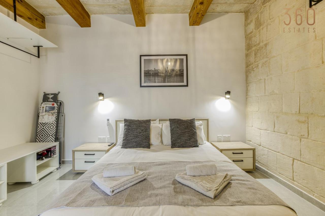 A Lovely 1Br Home With Balcony Just Off The Coast By 360 Estates Saint Julian's Eksteriør bilde