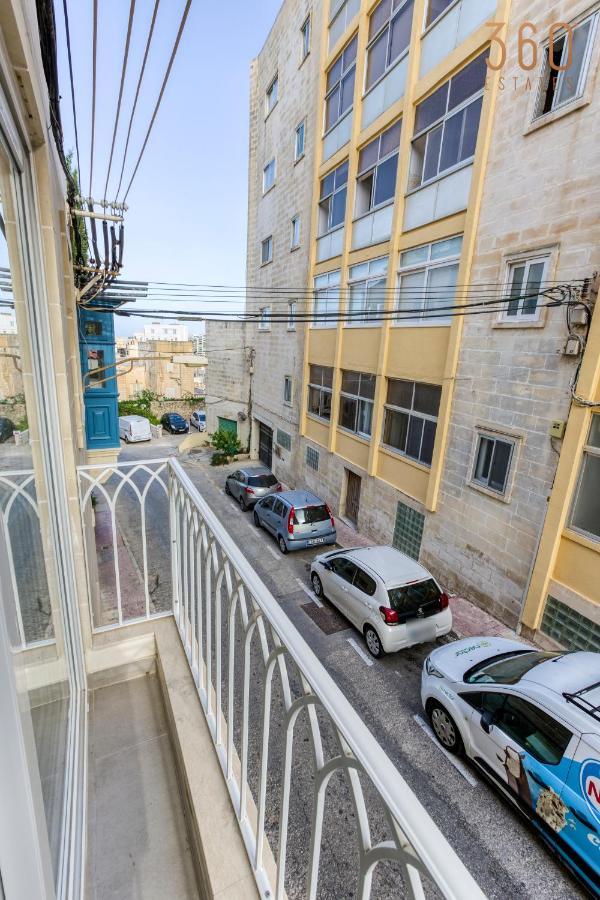 A Lovely 1Br Home With Balcony Just Off The Coast By 360 Estates Saint Julian's Eksteriør bilde